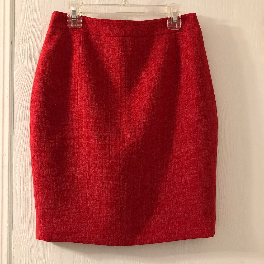 Tahari red skirt